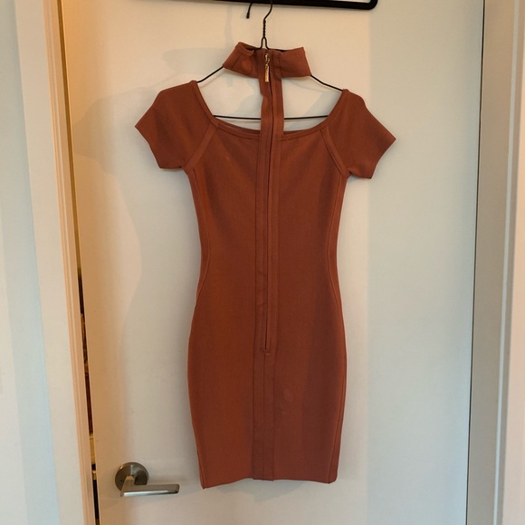 GUESS Marciano bodycon dress with choker detail - Picture 4 of 6